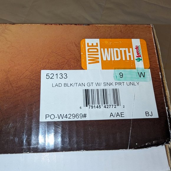 Laredo Lucretia Studded Snip Toe Western Boots - Picture 12 of 12